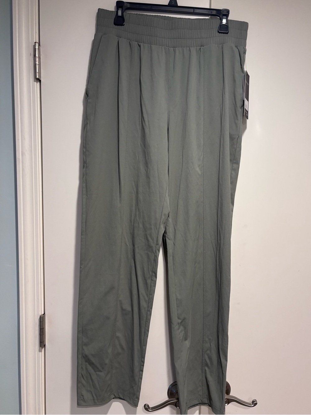 90 Degree Relaxed Green Pull-On Pants